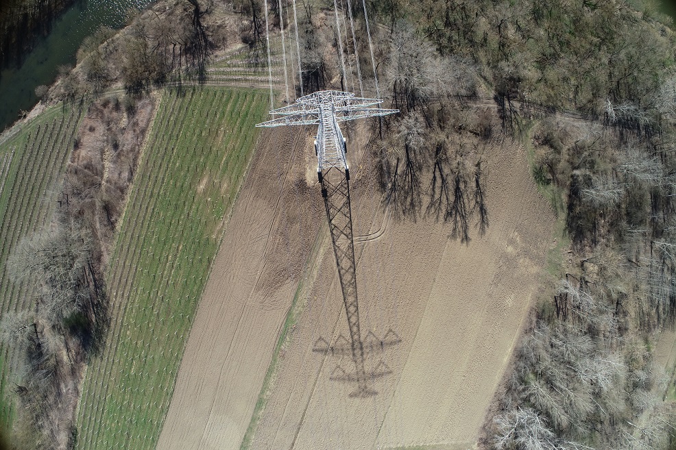 Kozienice-Miłosna power line under construction. Picture by Polish Electricity Networks.