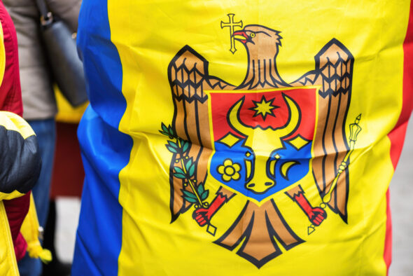 Flaga-Moldawii-590×2000