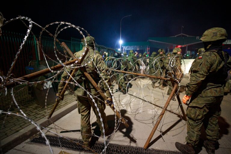 Migration crisis on the Polish-Belarusian border. Picture by the Territorial Defense Forces.