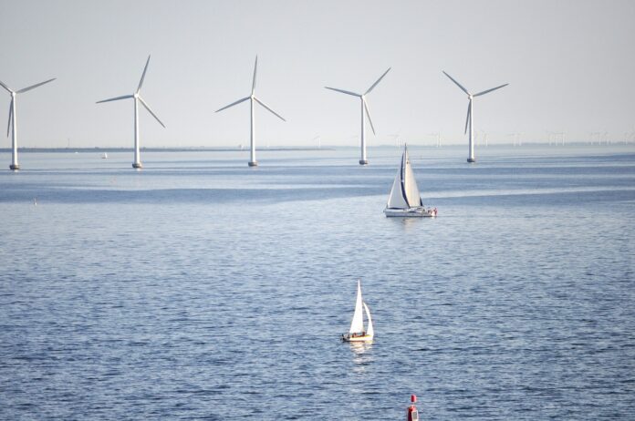 Offshore wind farms. Picture by Pixabay