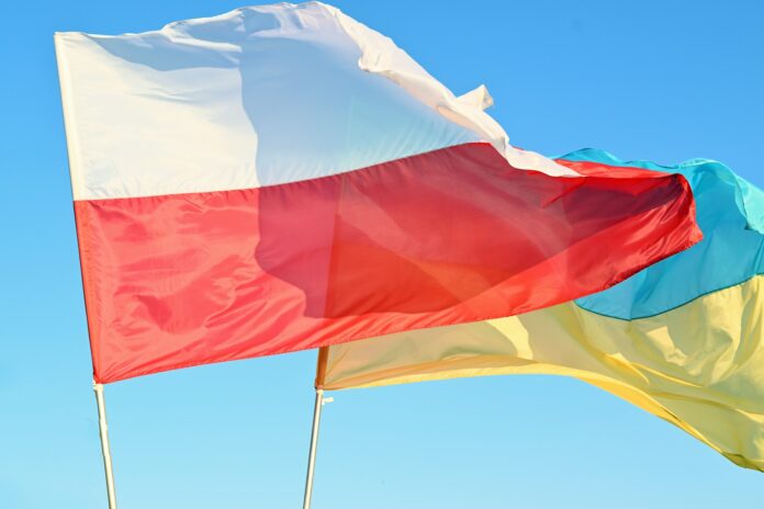 Flags of Poland and Ukraine. Source: Freepik