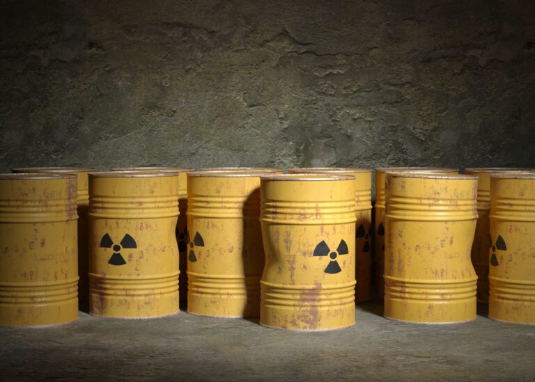 Radioactive waste. Picture by Freepik